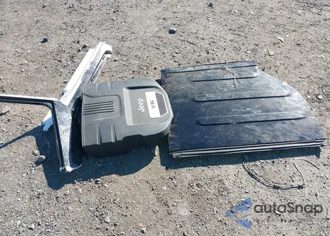 2013 Jeep Wrangler Unlimited Rubicon 10Th Anniversary z USA, uszkodzony, nr VIN 1C4HJWFG8DL703339